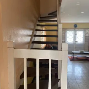 Finest Renfrew Place 4-12 Renfrew Rd 2 Bedroom 2 Bat # 15 New Kinston Jamaica Kingston