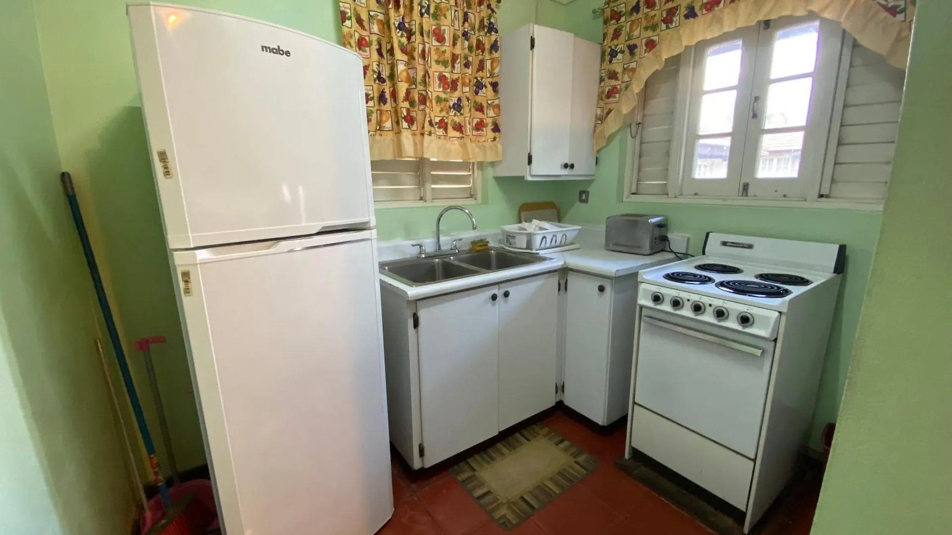 Apartment Finest Accommodation Renfrew Place Apt # 37 4--12 Renfrew Place New Kgn Kingston