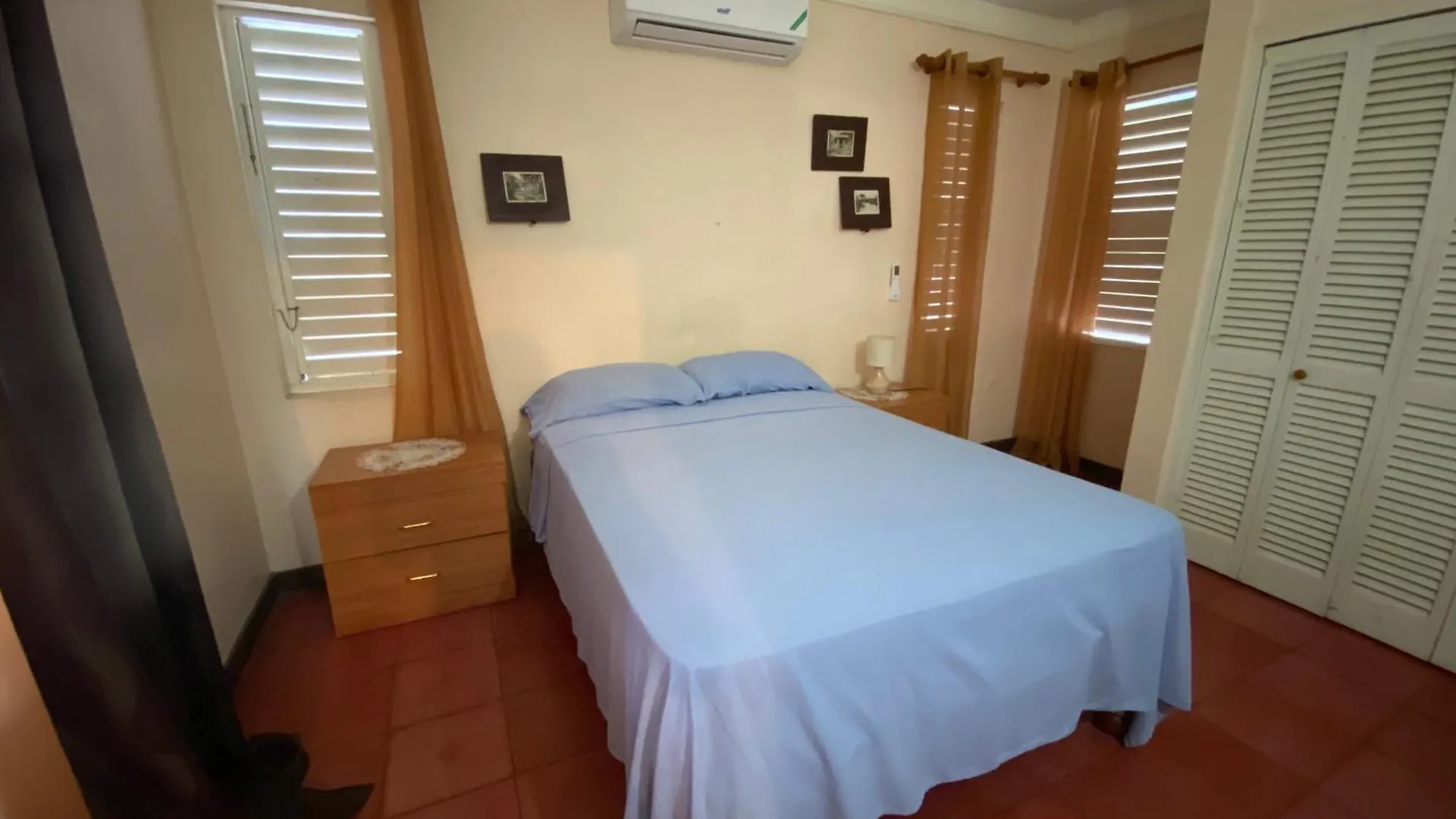 Apartment Finest Accommodation Renfrew Place Apt # 37 4--12 Renfrew Place New Kgn Kingston